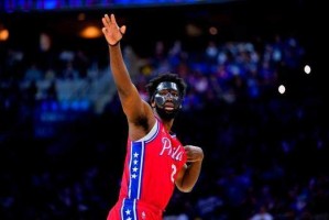 开云体育-伤员归来情况却不同 恩比德越战越勇洛里却迷失